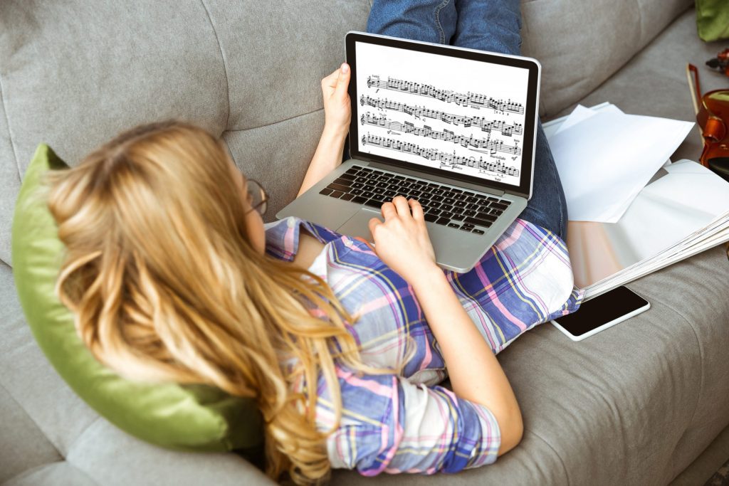 music-courses-platform-scaled