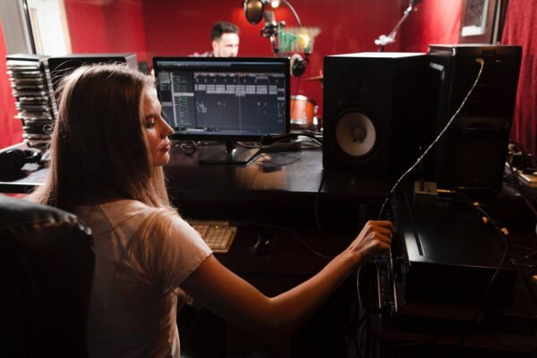 woman-producer